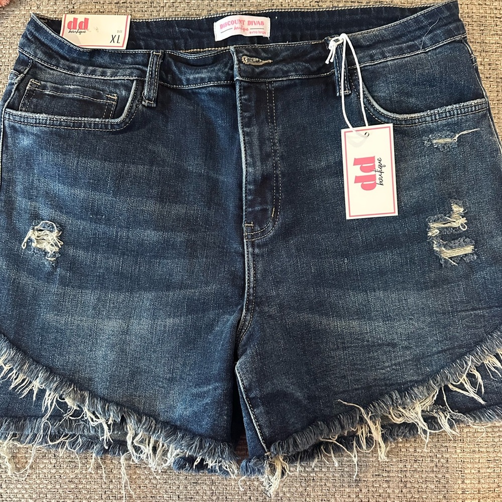 Ladies shorts